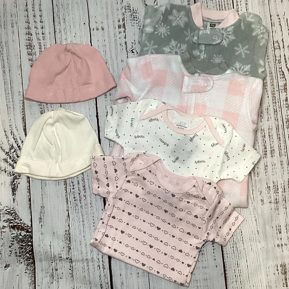 Infant HB Brand 6pc Sleeper Set EUC 3-6 mos.